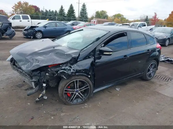 1FADP3L92JL229956 2018 FORD FOCUS - Image 2