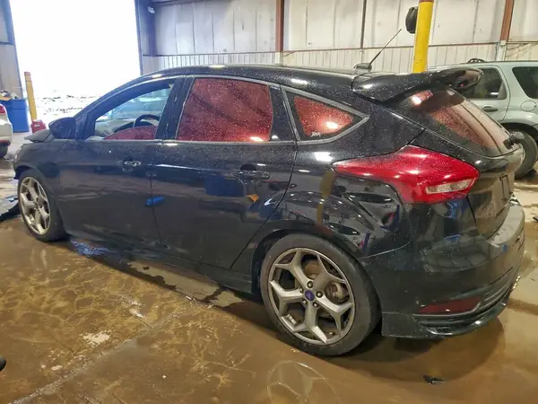 1FADP3L92JL275013 2018 FORD FOCUS - Image 2