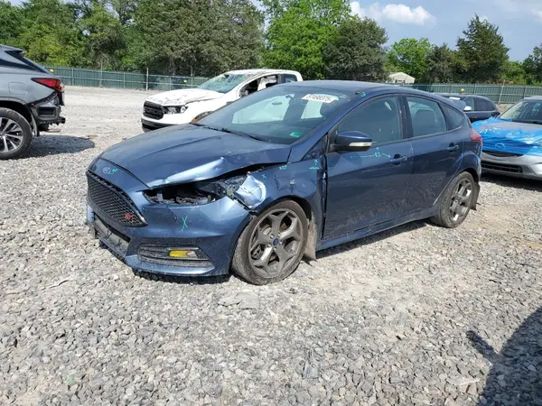 1FADP3L92JL289431 2018 FORD FOCUS - Image 1