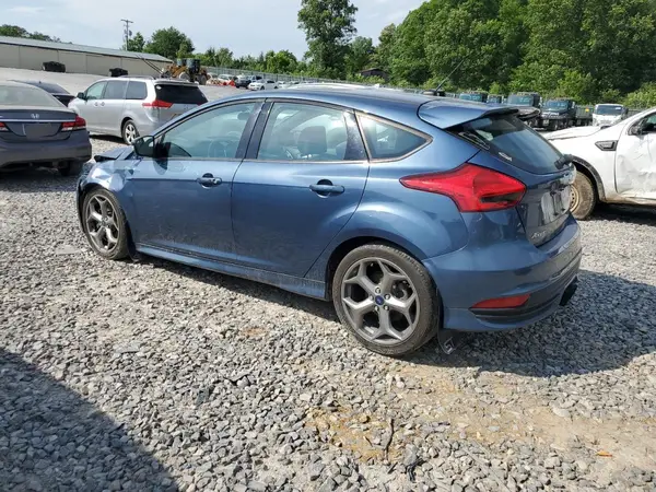 1FADP3L92JL289431 2018 FORD FOCUS - Image 2