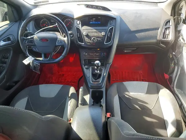 1FADP3L92JL307104 2018 FORD FOCUS - Image 8
