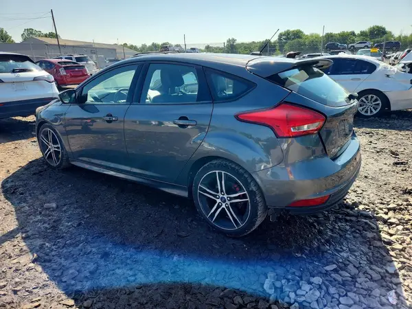 1FADP3L93GL402666 2016 FORD FOCUS - Image 2