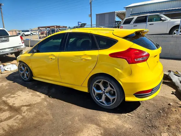 1FADP3L93HL205580 2017 FORD FOCUS - Image 2