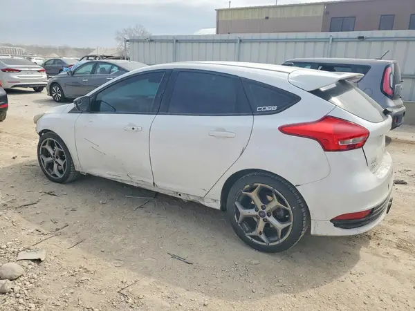 1FADP3L93HL210567 2017 FORD FOCUS - Image 2