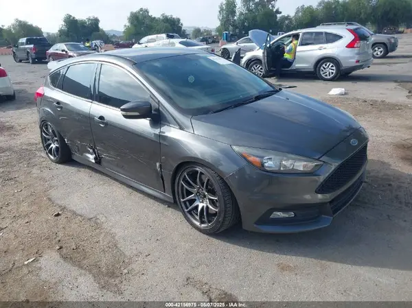 1FADP3L93HL230589 2017 FORD FOCUS ST - Image 1