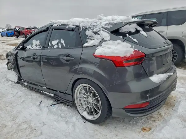 1FADP3L93JL215337 2018 FORD FOCUS - Image 2