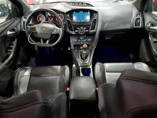 1FADP3L93JL237581 2018 FORD FOCUS - Image 8