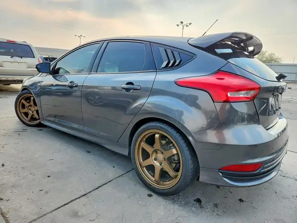 1FADP3L93JL282729 2018 FORD FOCUS - Image 2