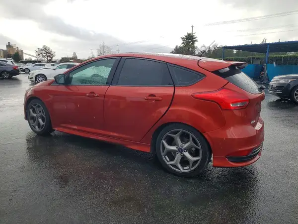 1FADP3L93JL282956 2018 FORD FOCUS - Image 2
