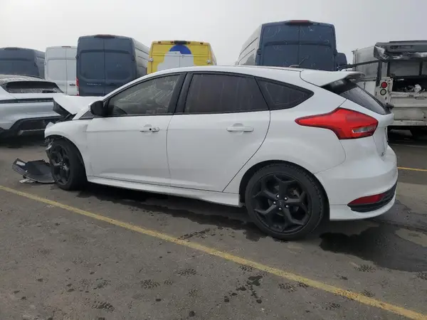 1FADP3L94GL226193 2016 FORD FOCUS - Image 2
