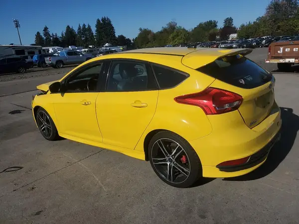 1FADP3L94HL206818 2017 FORD FOCUS - Image 2