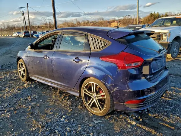 1FADP3L94HL339028 2017 FORD FOCUS - Image 2