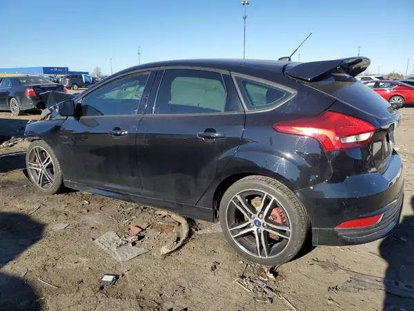 1FADP3L94JL203617 2018 FORD FOCUS - Image 2