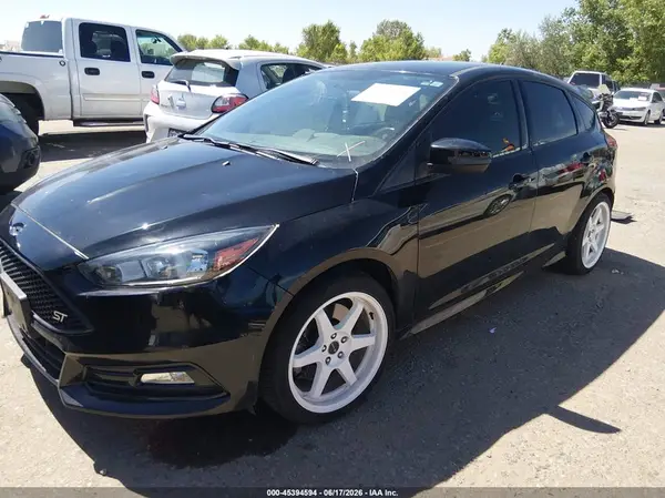 1FADP3L94JL211197 2018 FORD FOCUS ST - Image 2
