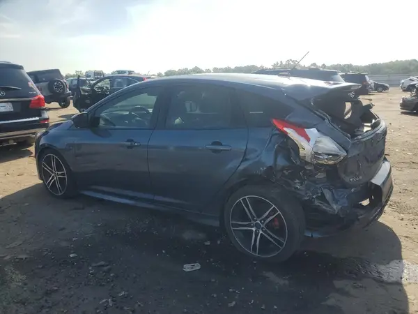 1FADP3L94JL281640 2018 FORD FOCUS - Image 2