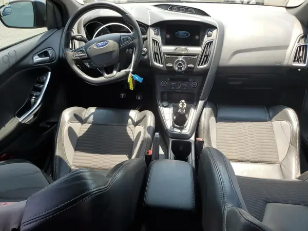 1FADP3L94JL281640 2018 FORD FOCUS - Image 8