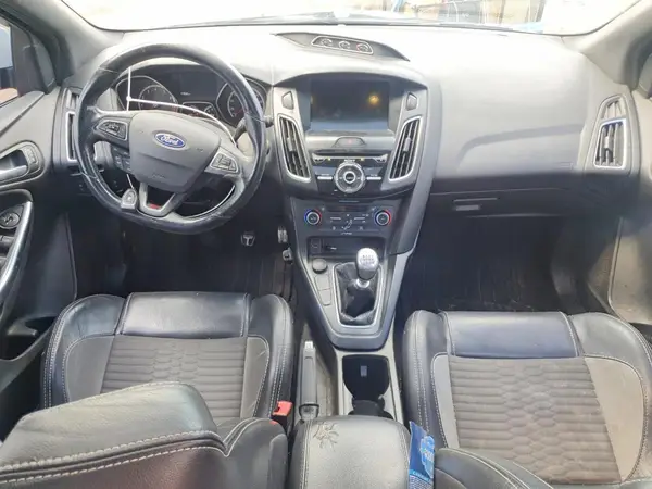 1FADP3L94JL289785 2018 FORD FOCUS - Image 8