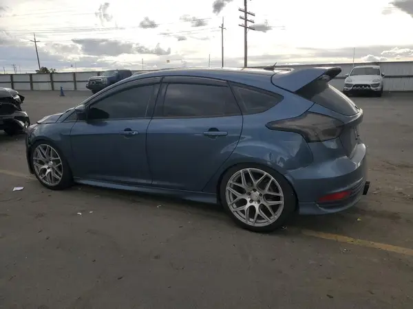 1FADP3L94JL289981 2018 FORD FOCUS - Image 2