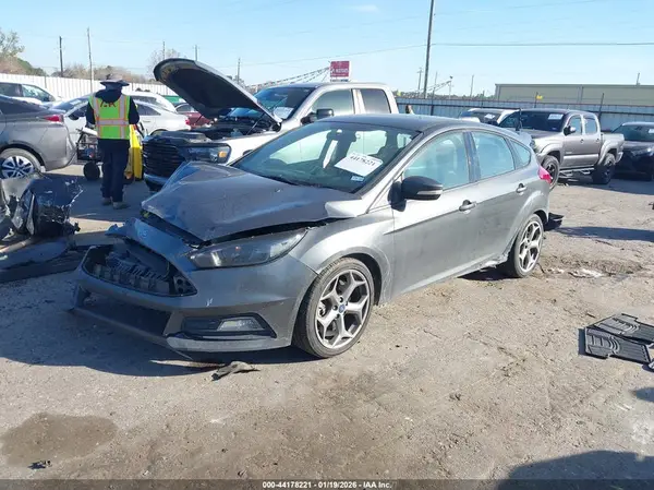 1FADP3L94JL332540 2018 FORD FOCUS ST - Image 2