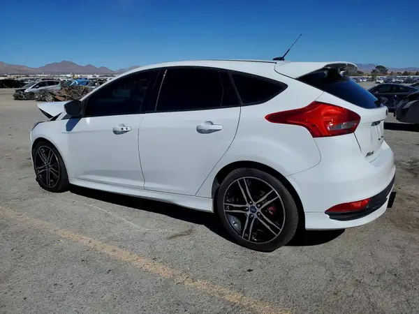 1FADP3L95GL209306 2016 FORD FOCUS - Image 2