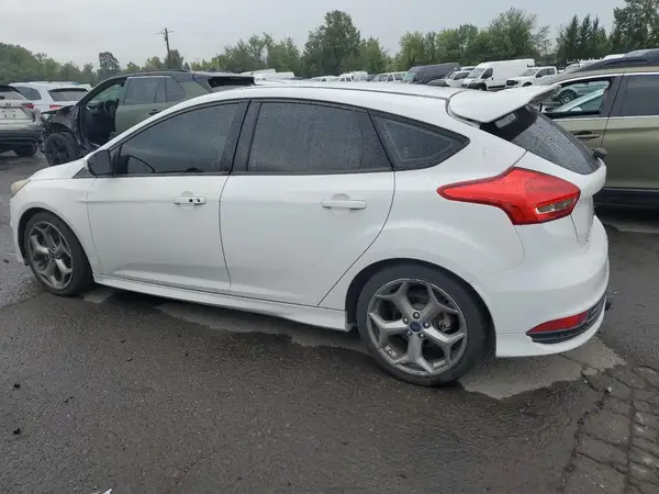 1FADP3L95GL374515 2016 FORD FOCUS - Image 2