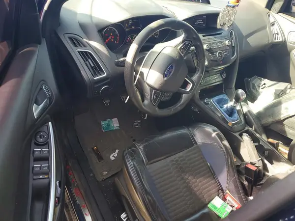1FADP3L95HL213700 2017 FORD FOCUS - Image 8