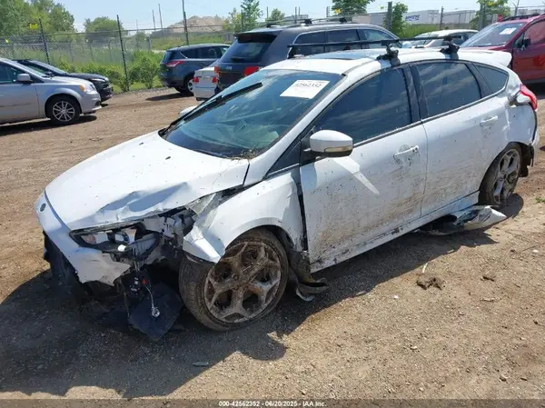 1FADP3L95HL229945 2017 FORD FOCUS ST - Image 2