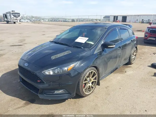 1FADP3L95HL235700 2017 FORD FOCUS ST - Image 2