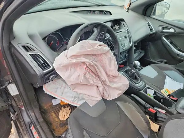 1FADP3L95HL236796 2017 FORD FOCUS - Image 8