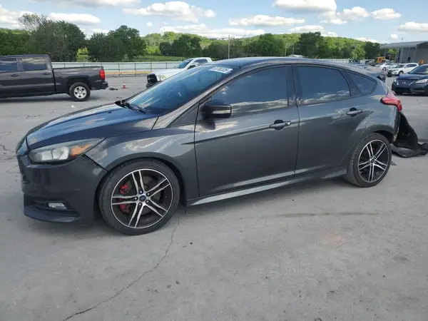 1FADP3L95HL256370 2017 FORD FOCUS - Image 1