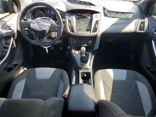 1FADP3L95HL262301 2017 FORD FOCUS - Image 8