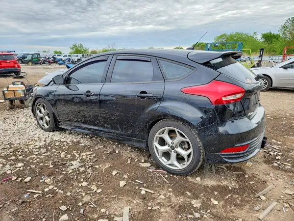 1FADP3L95JL203545 2018 FORD FOCUS - Image 2