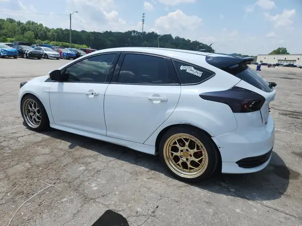 1FADP3L95JL221883 2018 FORD FOCUS - Image 2