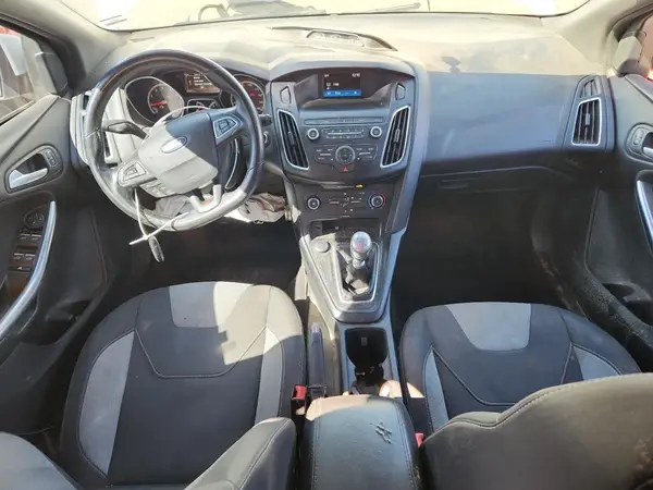 1FADP3L95JL229076 2018 FORD FOCUS - Image 8