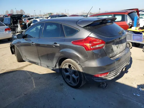 1FADP3L95JL229949 2018 FORD FOCUS - Image 2