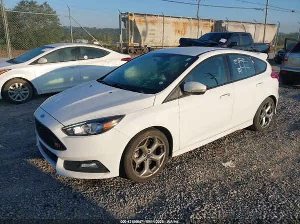 1FADP3L95JL232334 2018 FORD FOCUS ST - Image 2