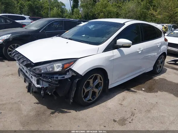 1FADP3L95JL233564 2018 FORD FOCUS ST - Image 2