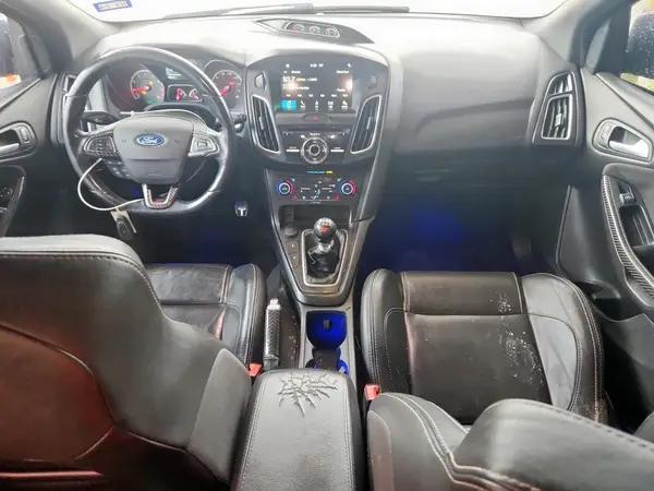 1FADP3L95JL268959 2018 FORD FOCUS - Image 8