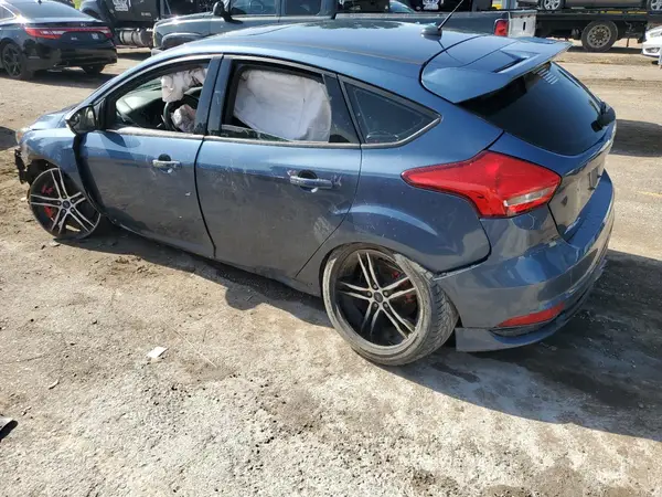 1FADP3L95JL282540 2018 FORD FOCUS - Image 2