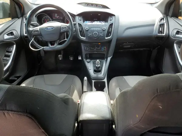 1FADP3L95JL325533 2018 FORD FOCUS - Image 8