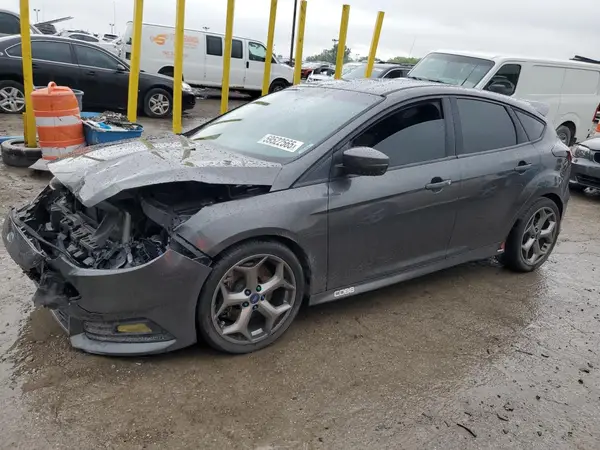 1FADP3L95JL332305 2018 FORD FOCUS - Image 1