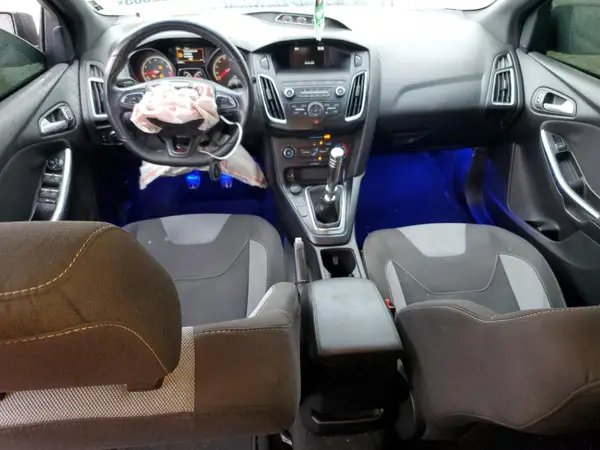 1FADP3L95JL332305 2018 FORD FOCUS - Image 8