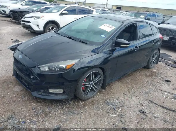 1FADP3L95JL332529 2018 FORD FOCUS ST - Image 2