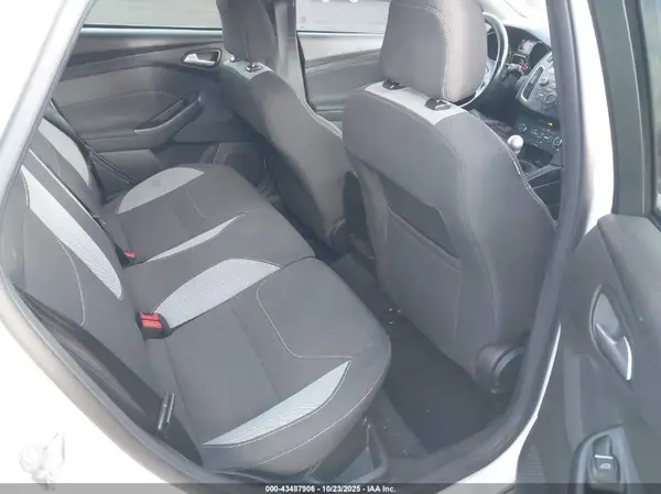 1FADP3L96HL289779 2017 FORD FOCUS - Image 8