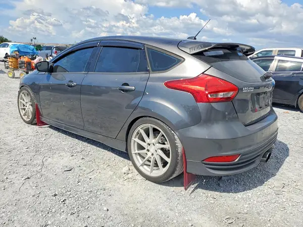 1FADP3L96HL294092 2017 FORD FOCUS - Image 2