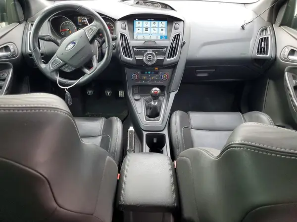 1FADP3L96JL240216 2018 FORD FOCUS - Image 8