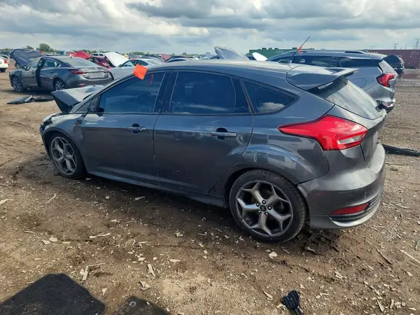 1FADP3L96JL247585 2018 FORD FOCUS - Image 2