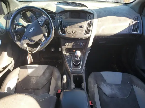 1FADP3L96JL269666 2018 FORD FOCUS - Image 8