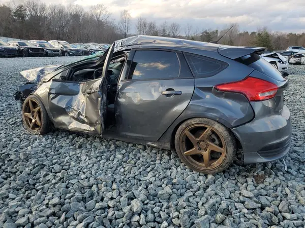 1FADP3L96JL332278 2018 FORD FOCUS - Image 2