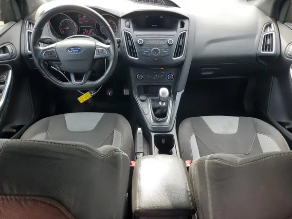 1FADP3L96JL332510 2018 FORD FOCUS - Image 8